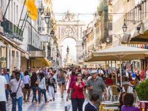 Rua Augusta affollata