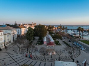 Faro foto di dronepicr via flickr