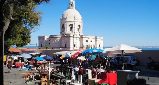 Feira da Ladra, il mercato delle pulci più popolare di Lisbona
