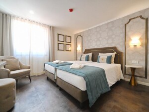 famous crows lisbon suites