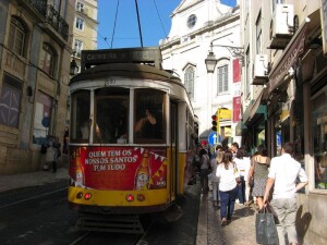 Tram 28 foto di Natalia via flickr