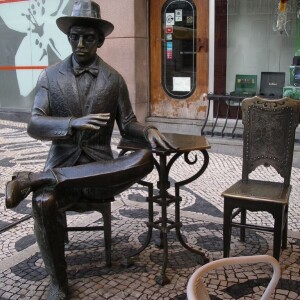 Statua di Pessoa foto di Shadowgate