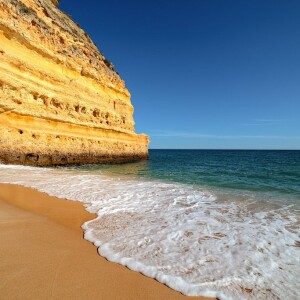 Praia de Marinha strolicfurlan flickr