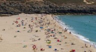 Praia Foz do Lizandro Ericeira foto via turismoenportugal