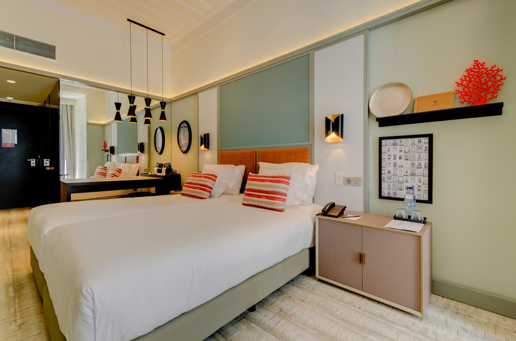 hotel vincci baixa